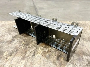 Allen Bradley 1756-A17 PLC Chassis Rack 17 Slot 2.8A 24VDC Controllogix - Picture 1 of 5