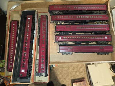 HO Passenger Car Lot, Walthers and JC Models Silver Sides, 8 cars total. - Image 1 of 4
