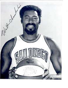 1974 SAN DIEGO CONQUISTADORS ABA  8X10  PHOTO WILT CHAMBERLAIN COACH LAKERS NBA  - Picture 1 of 1