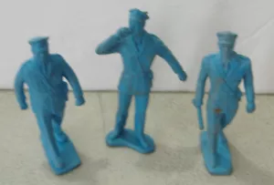 AUBURN SET MIT DREI BLAUEN POLIZISTEN - Bild 1 von 1