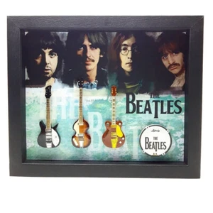 The Beatles Gitarre und Schlagzeug Shadow Box Diorama - Bild 1 von 5