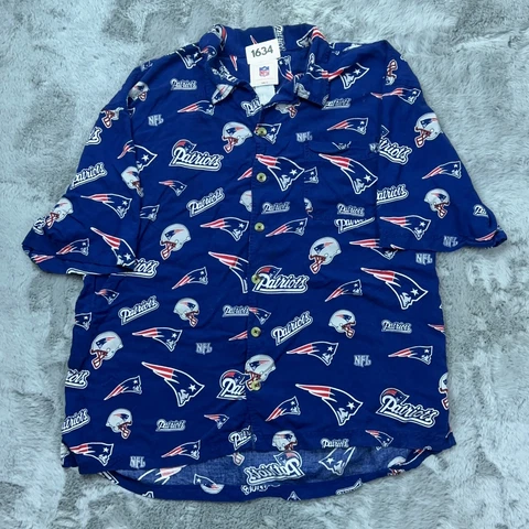 New England Patriot Shirt Men's Extra Large Button Up Hawaiian NFL Football Cover