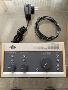 Universal Audio Volt 476 Portable 4x4 USB Type-C Audio/MIDI Interface Capture - Picture 1 of 11