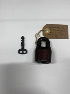 Scandinavian padlock with key. works. adjustable. mid-late 1800 - Picture 1 of 3