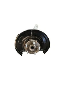 Mandrino mozzo ruota posteriore sinistro Subaru Outback BS 2.5 benzina 2021 30713425 - Foto 1 di 7