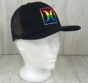 Hurley Men's Trucker Black Snapback Hat Mesh Pride Icon Rainbow NEW With TAGS - Foto 1 di 8