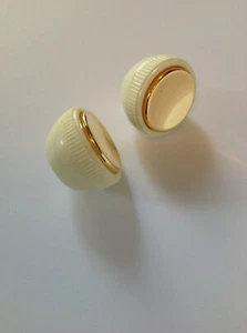 NEW GENUINE HOFNER GOLD TOP TEACUP KNOBS SET OF TWO H909/15 - Picture 1 of 2