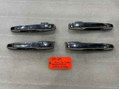 07-14 吉姆西·西拉雪佛兰 1500 2500 3500 原始设备制造商铬合金门把手四件套 — 第 1/4 张图片