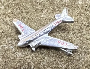 Vintage TWA Airlines Plane Pin DC3 Free Shipping - Picture 1 of 3