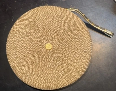 De colección. BOLSO DE MUÑECA REDONDO DE PAJA TEJIDO TOSTADO ERIC JAVITS FORRO VERDE LIMA NUEVO CON ETIQUETAS $220 Foto 1 de 4