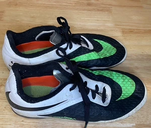 Nike Hypervenom sports cleat youth size 3 - Picture 1 of 7