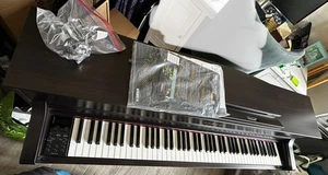 YAMAHA Clavinova CLP-545 Electronic Piano 88 Keys In Black Rosewood - Picture 1 of 15