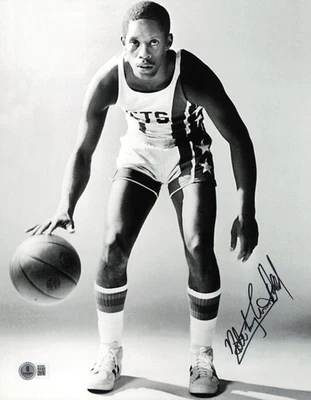 Nate Tiny Archibald Signed 11x14 Photo New Jersey Nets Beckett #SB30688 - Image 1 of 2