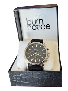 RARO: BURN NOTE TV SHOW CAST & CREW WATCH CON CAJA ORIGINAL con Batería Nueva - Imagen 1 de 4