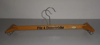 VINTAGE-Kleiderbügel_“Für 4 Damenröcke“_Holz_RETRO_ca. 60-70 Jahre alt_TOP - Bild 1 von 4