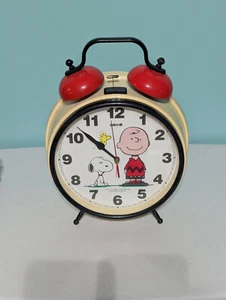 vintage peanuts 14" alarm snoopy and charlie brown alarm clock - Picture 1 of 15
