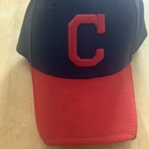 Cleveland Indians 39Thirty New Era Baseball Blue Red C Hat Fitted M/L MLB - Picture 1 of 6