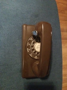 Vintage Brown Rotary Wall Phone Untested - Zdjęcie 1 z 2