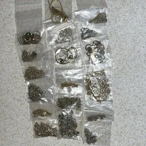 Gold Tone and Silver Tone Mixed Lot Of 18 Jewelry Bracelets and Necklaces #105 - Picture 1 of 19