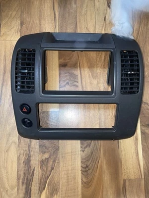 2005-2012 Nissan Xterra Center Dash Radio Trim Bezel w/ Vents Gray OEM - Image 1 of 4
