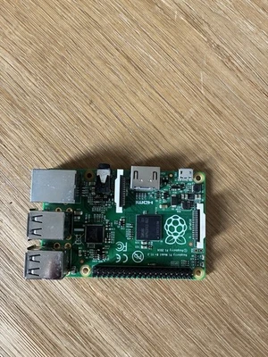 Raspberry Pi Model B+ V1.2 2014 - Immagine 1 di 4