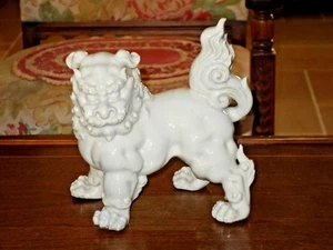 RARE ANTIQUE CHINESE CELADON GLAZED BLANC DE CHINE PORCELAIN SHI SHI FOO DOG  - Picture 1 of 12