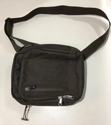 "Mini bolso de mensajero verde Eagle Creek con correa para el hombro 10"" x 8"" x 2,5""" Foto 1 de 4