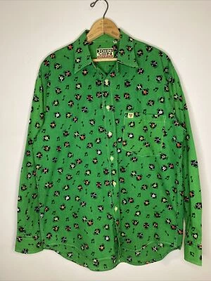 Camisa Johnson Woolen Mills verde con botones con estampado de álbum talla mediana Foto 1 de 4
