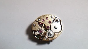 Solvil et Titus watch movement. good balance. Unknown if runs no stem. Geneve. 2 - Picture 1 of 4