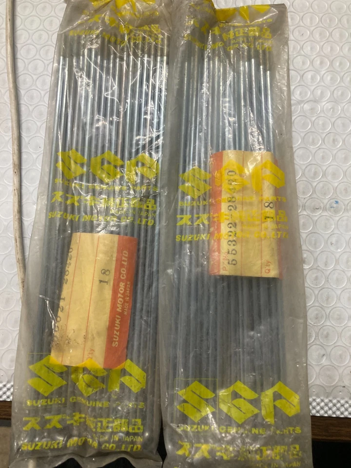 Radios Suzuki 55321-28420 (18), 55322-28420 (18) TC100 125 TS100 125 185 NUEVO OEM Foto 1 de 1