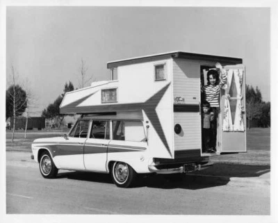 1965 Studebaker Wagonaire Convertible Camp Car Press Photo and Release 0065 - Image 1 of 2