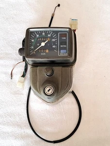 Nachlass.Oldtimer-Motorrad-Honda CM185 Tacho mit Choke+Schloss ohne Schlüssel - Bild 1 von 11