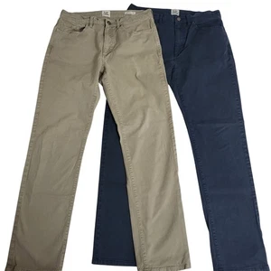 Flint and Tinder 2 pair Mens 365 Straight Fit 5 Pocket Khaki Navy Size 32x32 - Picture 1 of 12