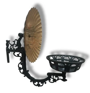 Applique da parete antica lampada ad olio in ghisa con riflettore in ottone - Foto 1 di 4