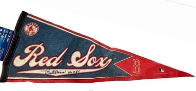 Banderín de los Medias Rojas de Boston firmado con autógrafo de Bobby Doerr HOF 86 Foto 1 de 2