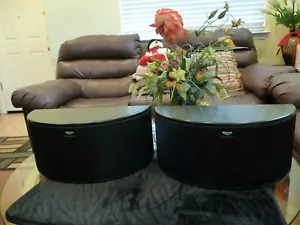 Altavoces negros envolventes Klipsch Icon VS14 - Un par - Imagen 1 de 3