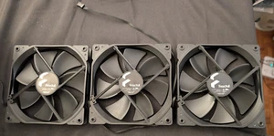 FRACTAL DESIGN DYNAMIC X2 GP-14 140mm Black Case Fan 3-Pin pack of 3 - Picture 1 of 2