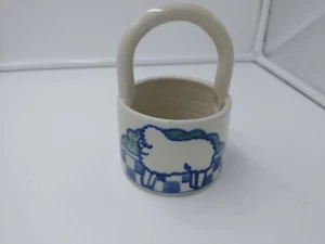 Debbie Dean Pottery Small Basket With Sheep - Picture 1 of 4