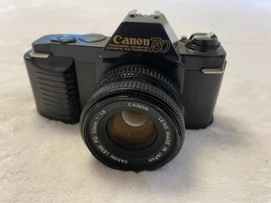 VINTAGE Canon T50 50mm Kamera 50mm Objektiv FOTOGRAFIE - Bild 1 von 1