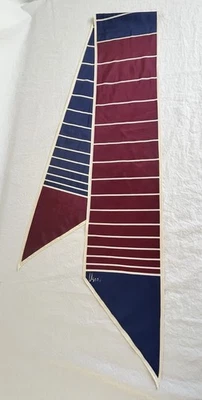 Bufanda de seda Vera vintage con diseño de rayas azules y granates Foto 1 de 4