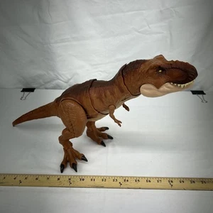 Mattel 2017 Jurassic World 'Thrash 'N Throw T-Rex' - Movement & Sound - Picture 1 of 8