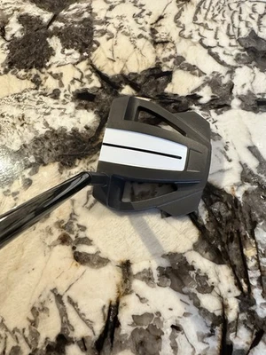 TAYLORMADE SPIDER TOUR Z PUTTER 34” MINTY FRESH!! - Image 1 of 4
