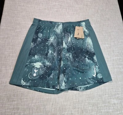NIKE Tottenham Hotspur 24/25 Stadium Third Soccer Replica Shorts XL Mens Green - Image 1 of 4