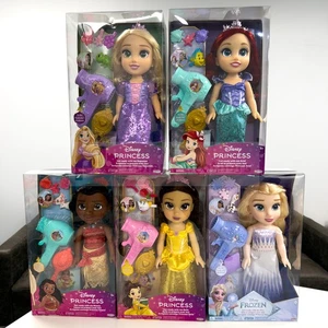 Bambole Principesse Disney 12"+ - Ariel, Belle, Elsa, Moana, Raperonzolo - Jakks Pacific - Foto 1 di 11