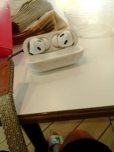 Apple AirPods Pro A2700 Emc 3326 - Picture 1 of 2