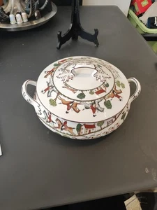 CROWN STAFFORDSHIRE COALPORT HUNTING SCENE CHINA VEGETABLE TUREEN Damaged - Picture 1 of 18