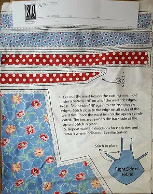 PANEL DE TELA DE DELANTAL Vintage Momma’s Delantal Cuerdas por RJR Fabrics AZUL Rosa FLORAL Foto 1 de 4