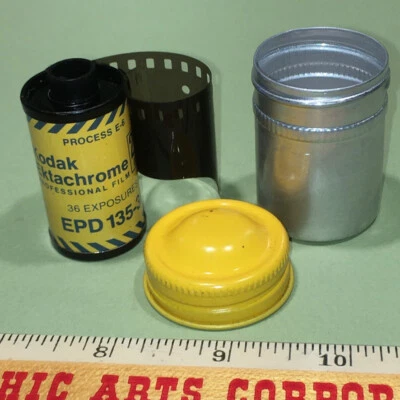 KODAK Ektachrome Color E6 DAYLIGHT Professional Film EPD 135-36 VINTAGE ALUMINUM - Image 1 of 4