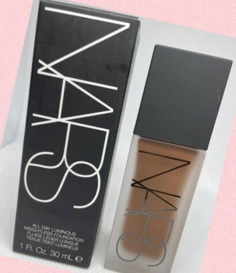 NARS ALL DAY WEIGHTLESS LUMINOUS FOUNDATION - DARK 4 - KHARTOLUM - 30ml - Image 1 of 3
