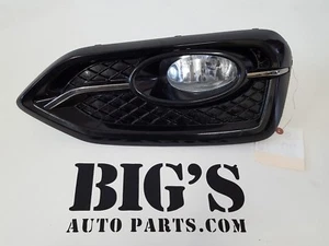 2014-2015 HONDA CIVIC 2 Dr EX RIGHT FOG LIGHT WITH FOG COVER OEM USED - Picture 1 of 7